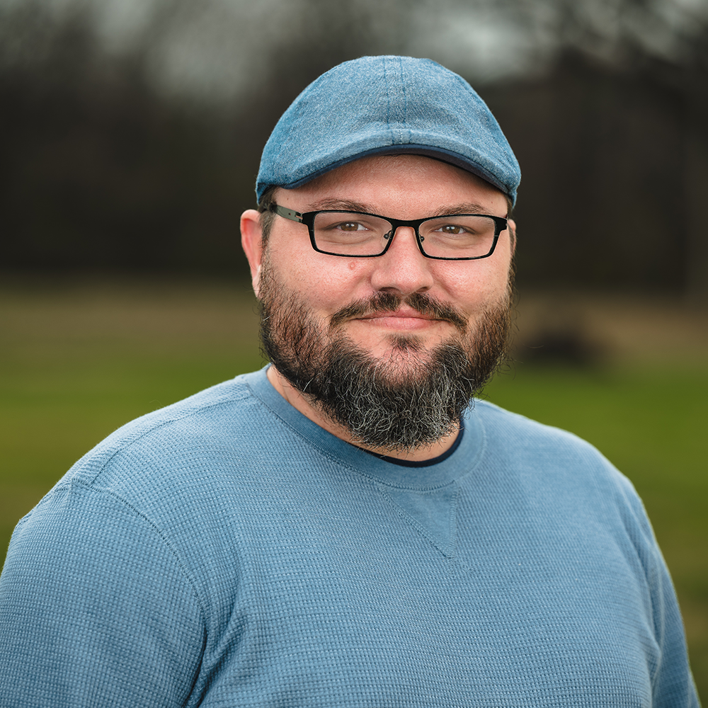 se-headshot-christopher-seifried-website-1000x1000